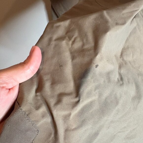 Helly Hansen waterproof snow pants - FLAWED - Picture 4 of 8